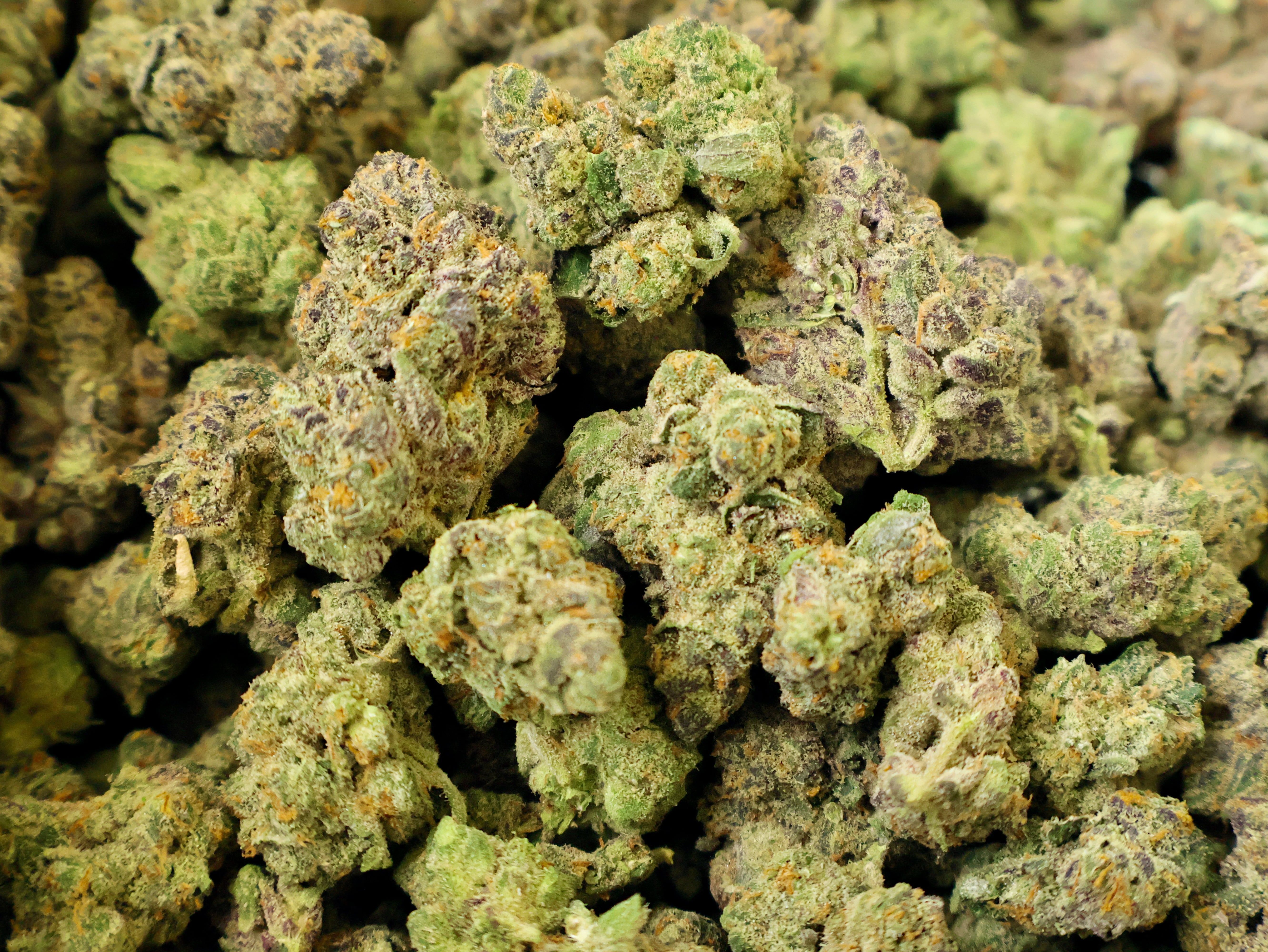 apples and bananas THCa Flower